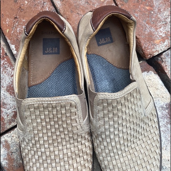 - j&M - Picture 2 of 13